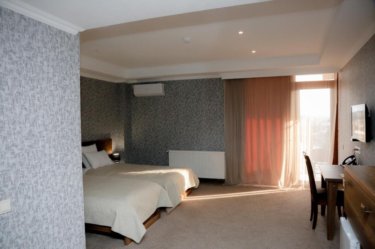Hotel King David The Builder Koetaisi Buitenkant foto